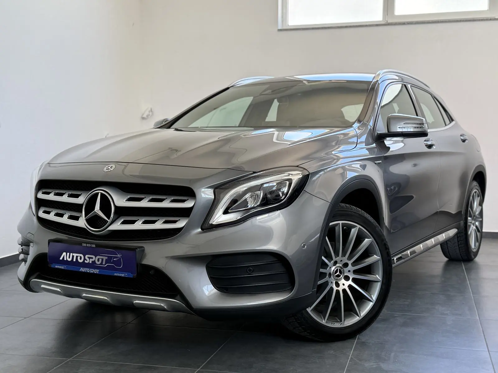 Mercedes-Benz GLA